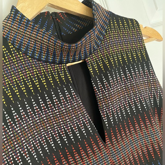 Maggie London dress - Picture 2 of 10